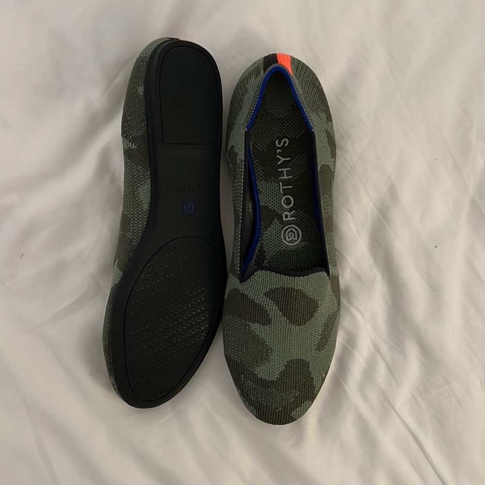 ROTHY CAMO FLATS - SIZE 9